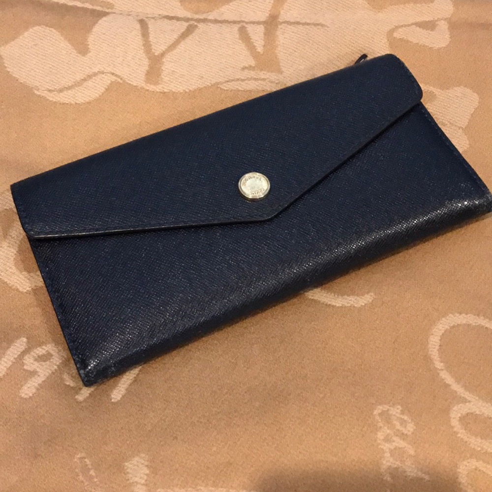 *SOLD* Michael Kors wallet