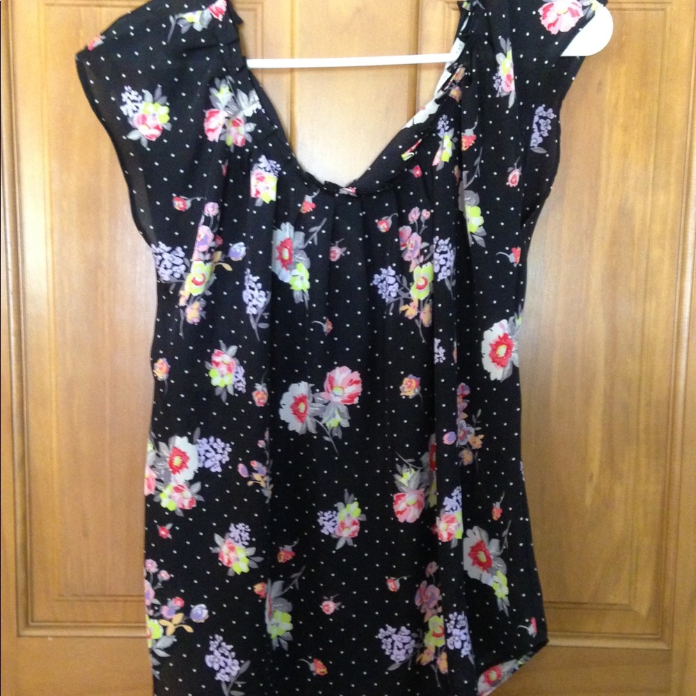 Lauren Conrad flowy top