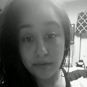 Meet your Posher, Loida