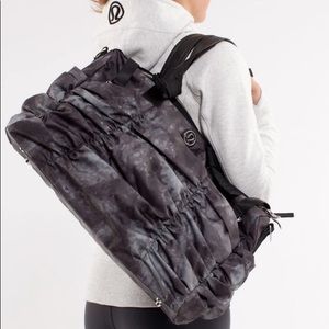 Lululemon Destined for Greatness Duffel RARE!