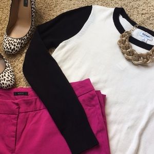 NWT Old Navy Black and Cream/Off White Sweater