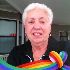 Meet your Posher, Lois