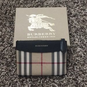 Burberry pouch