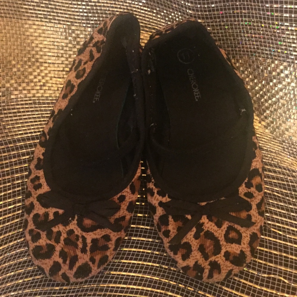 Cherokee size 11 leopard print ballet slippers