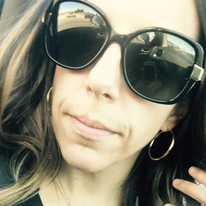 Meet your Posher, Alicia