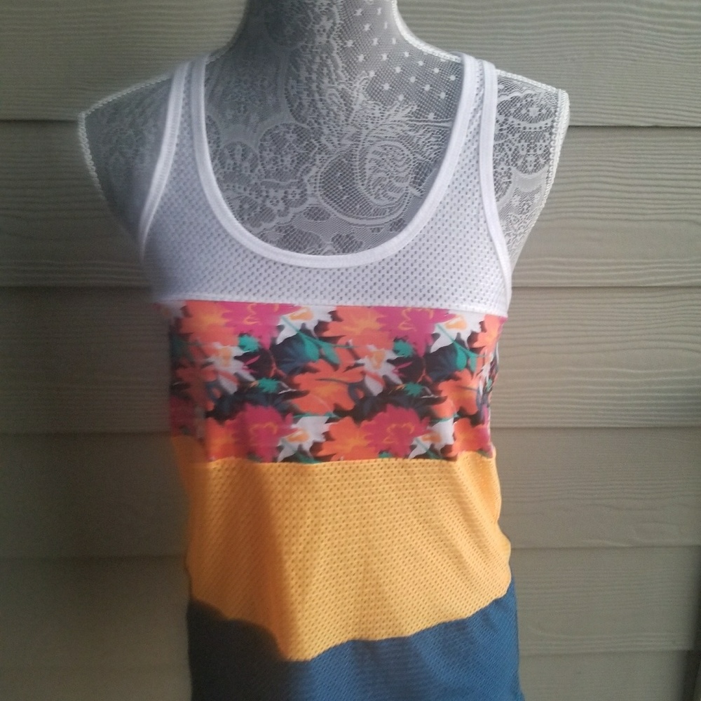 Lorna Jane mesh tank