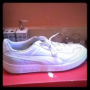 MENS **Grey And White Puma Argentina Shoes