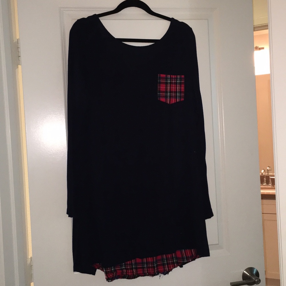 Navy blue dress with plaid pocket and back