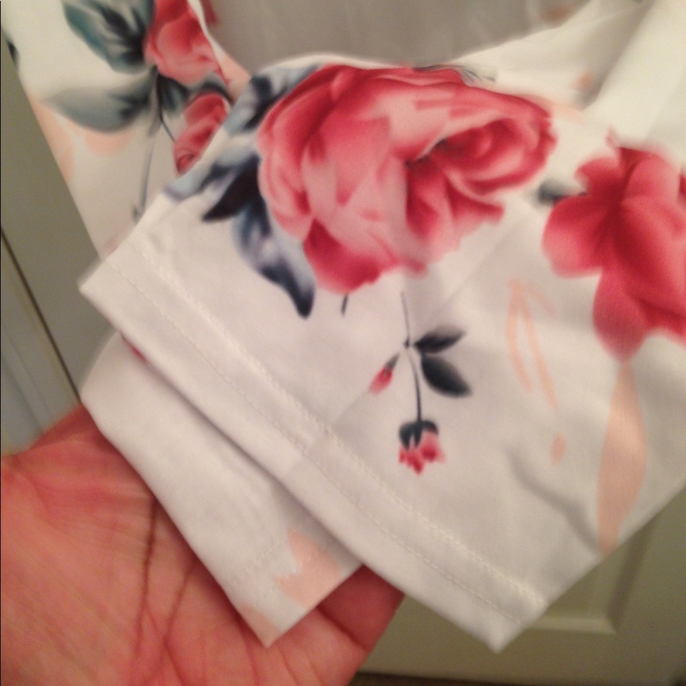 Floral Shirt. - Picture 4 of 4