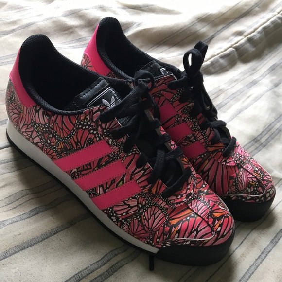 le adidas samoa, edizione limitata di sz 8 donne poshmark le adidas samoa, edizione limitata di sz 8 donne poshmark