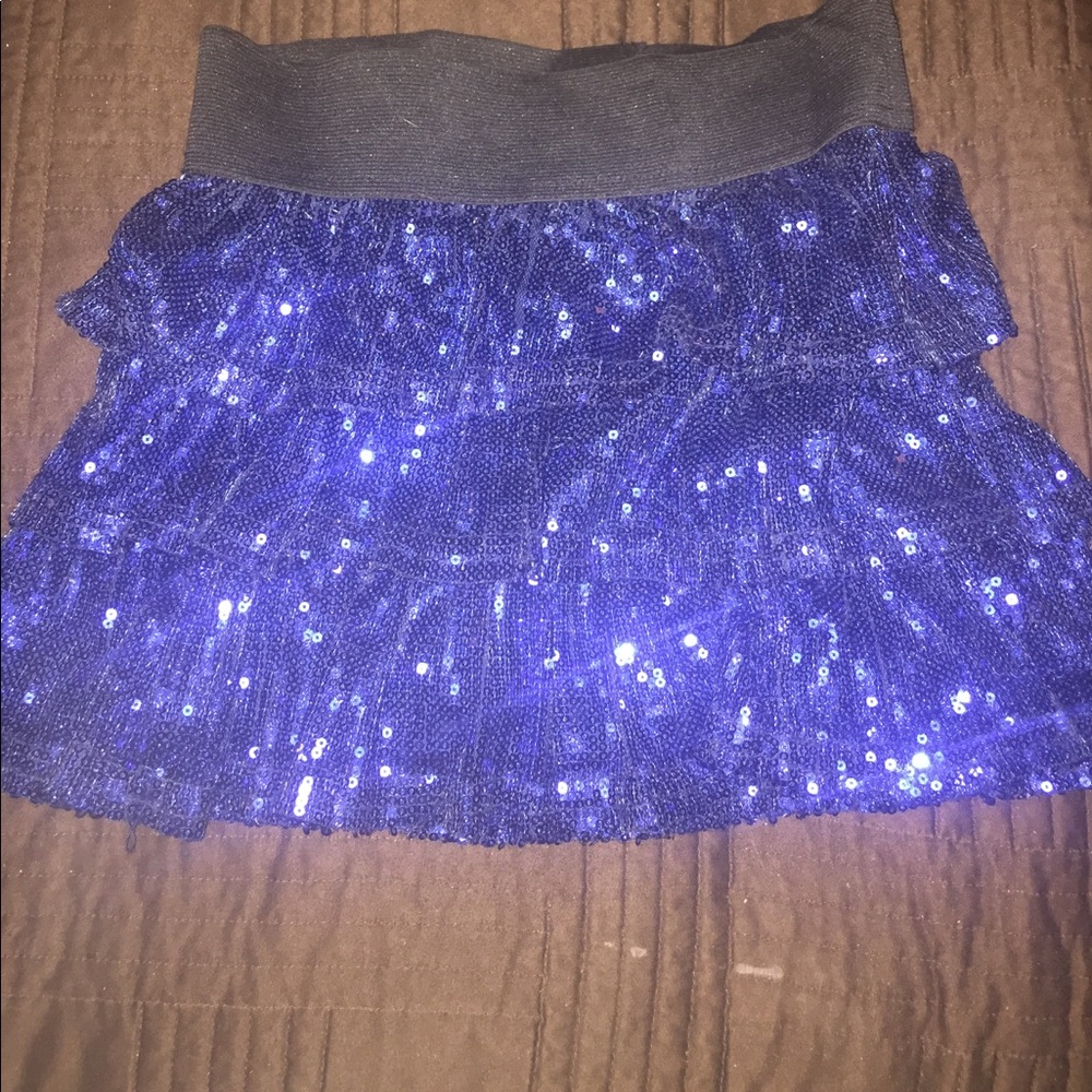 NWOT Childrens place 6x/7 blue sequin skirt