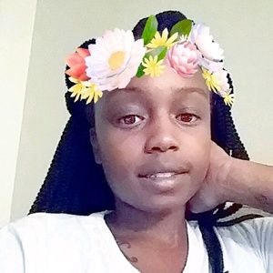 Meet your Posher, Tabitha