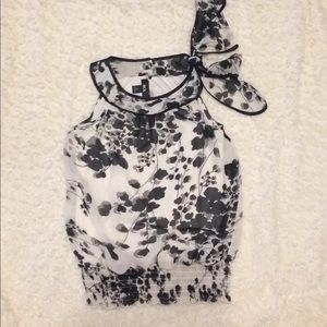 Black and white floral top