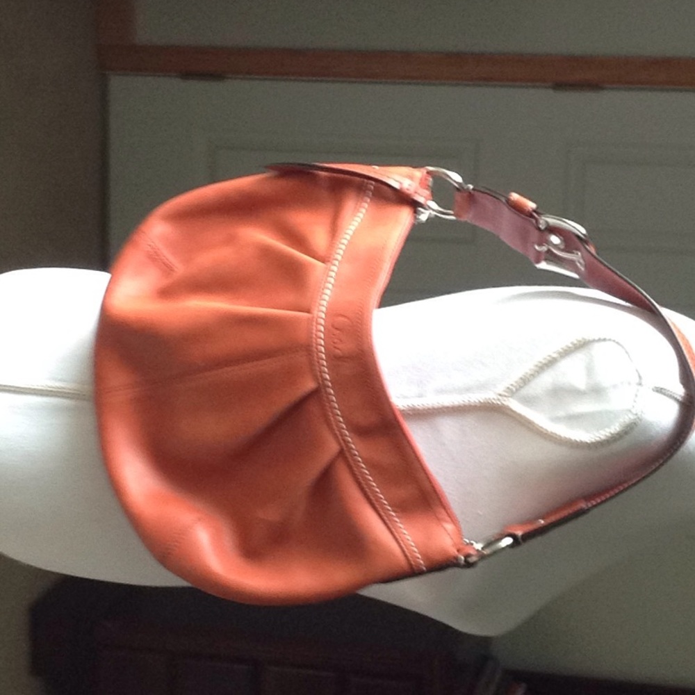 COACH Small hobo bag RUST color