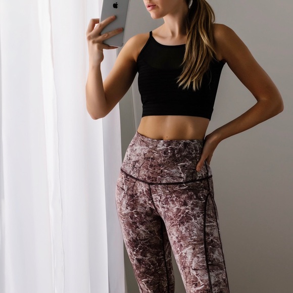 SoldOut11thStreet - Picture 2 of 6