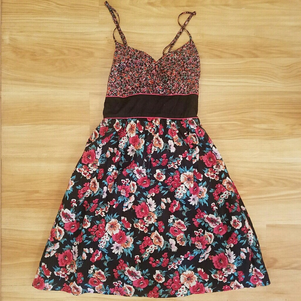 Floral Pink Blue Juniors Dress Sz M
