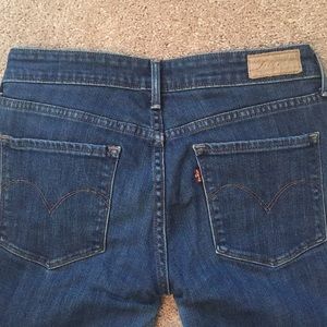 Levi's Demi curve Straight leg
