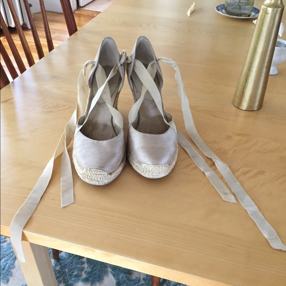 Franco Sarto ballerina style wrap wedges