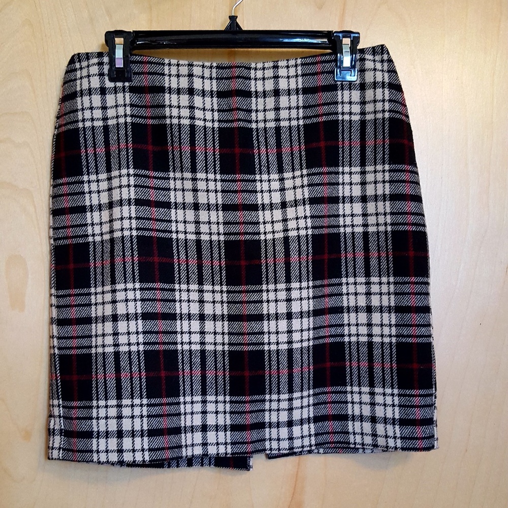 Karen Kane Short Skirt - Size 6