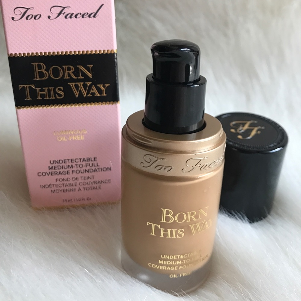 Too Faced Born this way liquid foundation