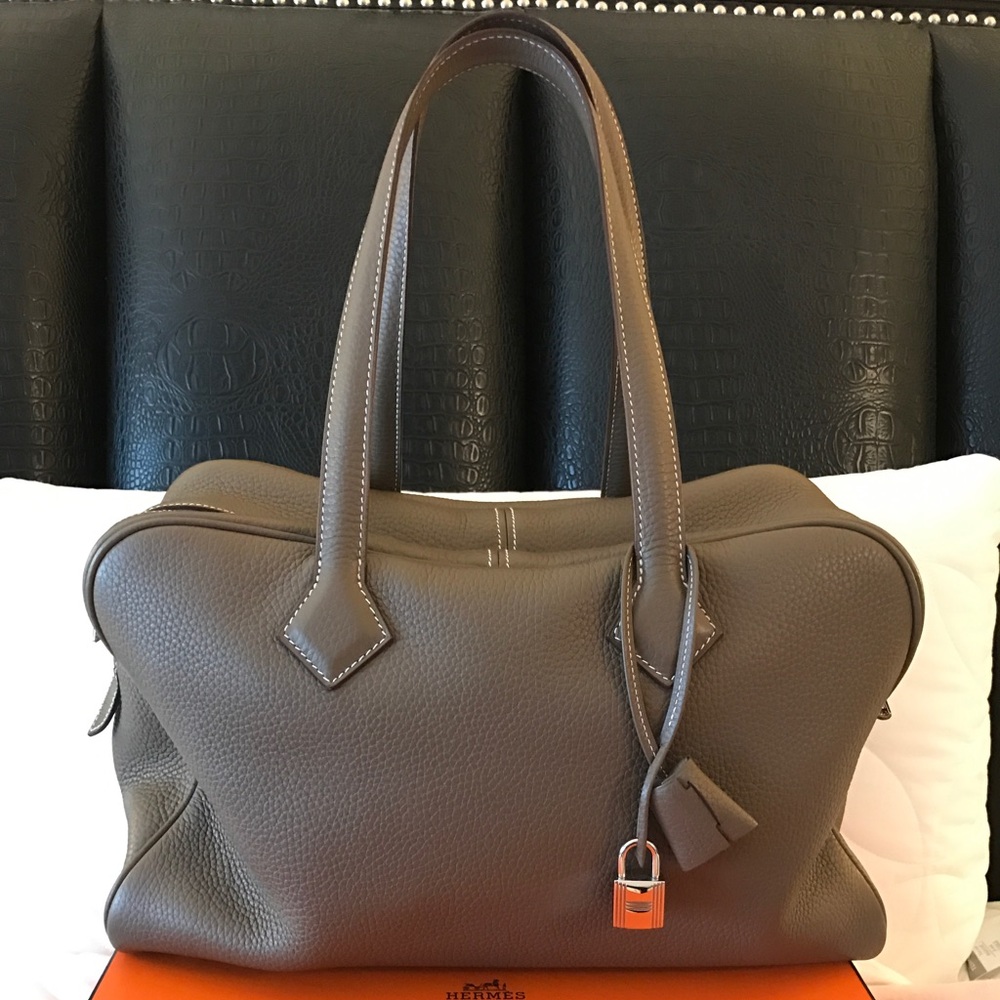 ❌SOLD❌Hermes Victoria II 35 Taurillon Clem Etoupe