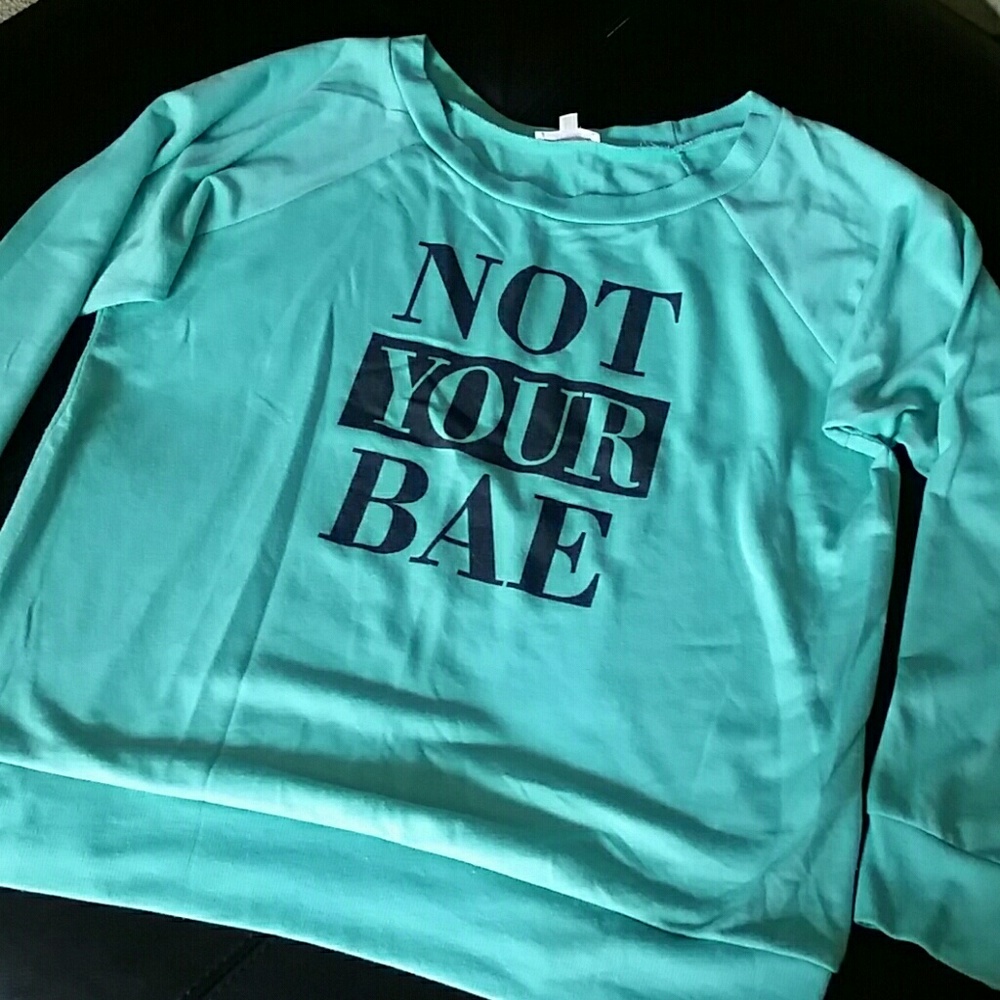 Sweatshirt