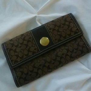 Authentic Coach wallet