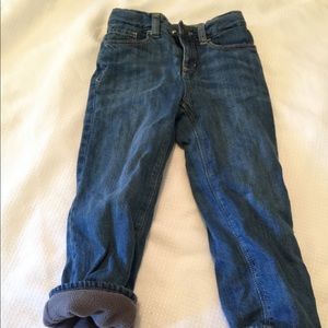 4t old navy.    Fleece lined.