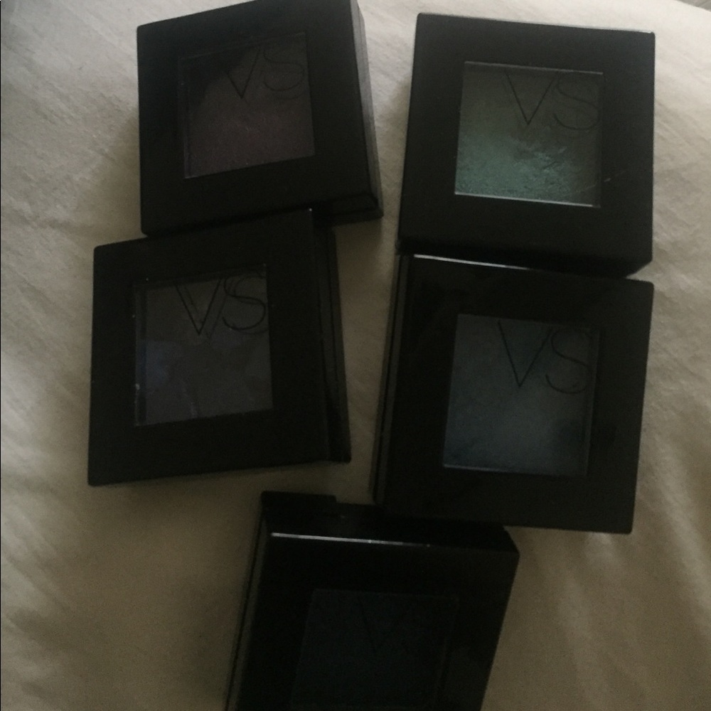 🔥Victoria's Secret eyeshadows🔥DISCONTINUED🔥