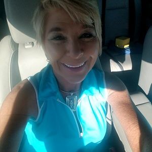 Meet your Posher, Tina