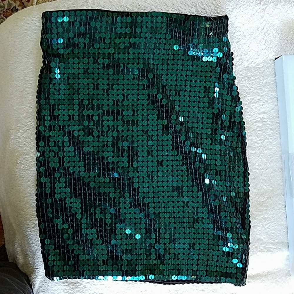 H&M Green Mermaid Sequin Stretch Skirt EUR 36 US 6