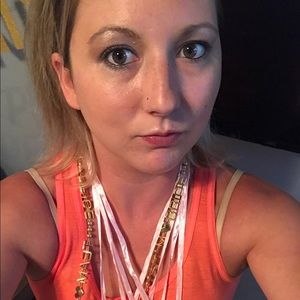 Meet your Posher, Liz