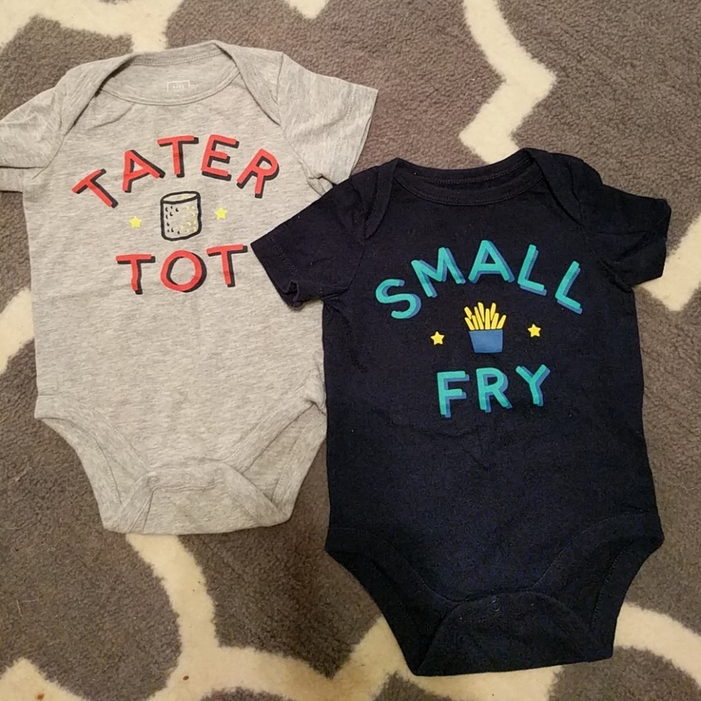 Lot of Baby Gap Onesies 3-6 months