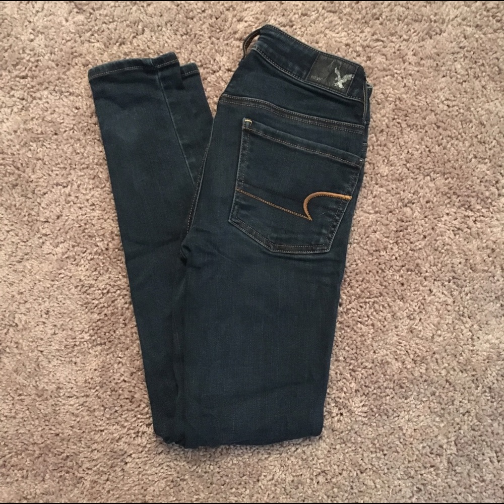 dark wash american eagle jeans