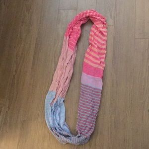 Infiniti scarf