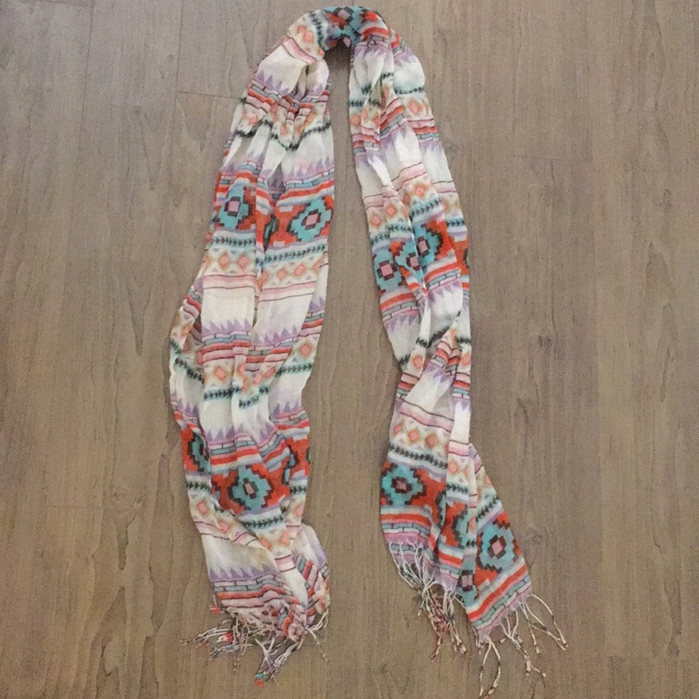 Patterned scarf
