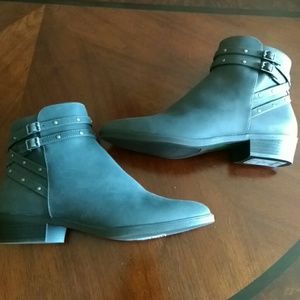 Chaps Gray boots