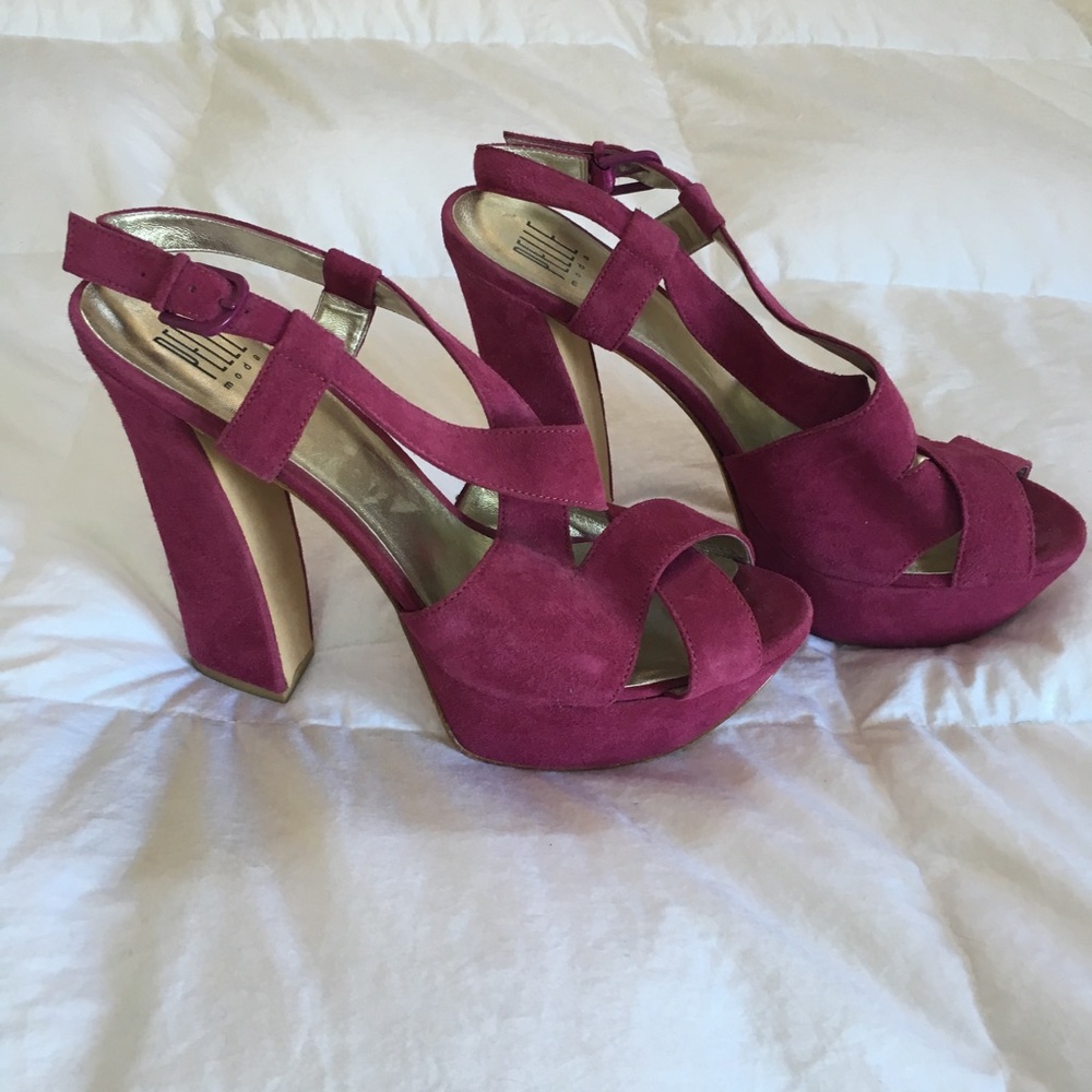 People Moda Fuschia Heels size 9.5