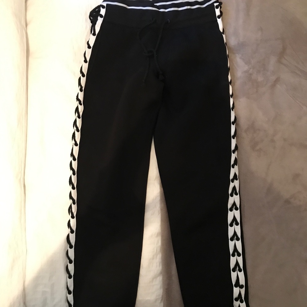 Fenty sweatpants FW '16 collection, puma