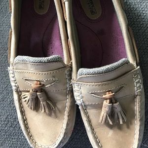 Sperry topsiders