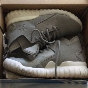 Adidas Grey Tubular (Kids)