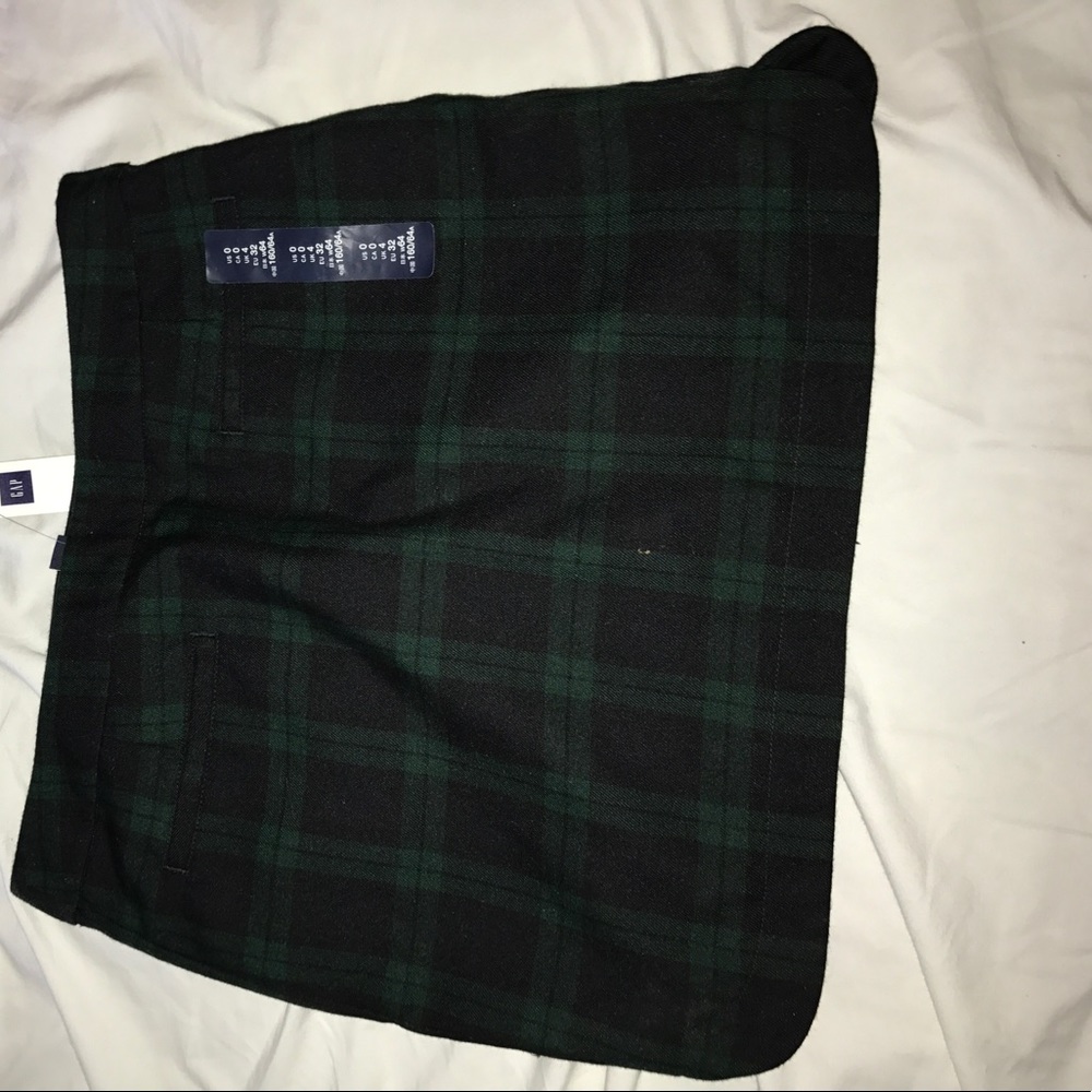 gap plaid mini skirt