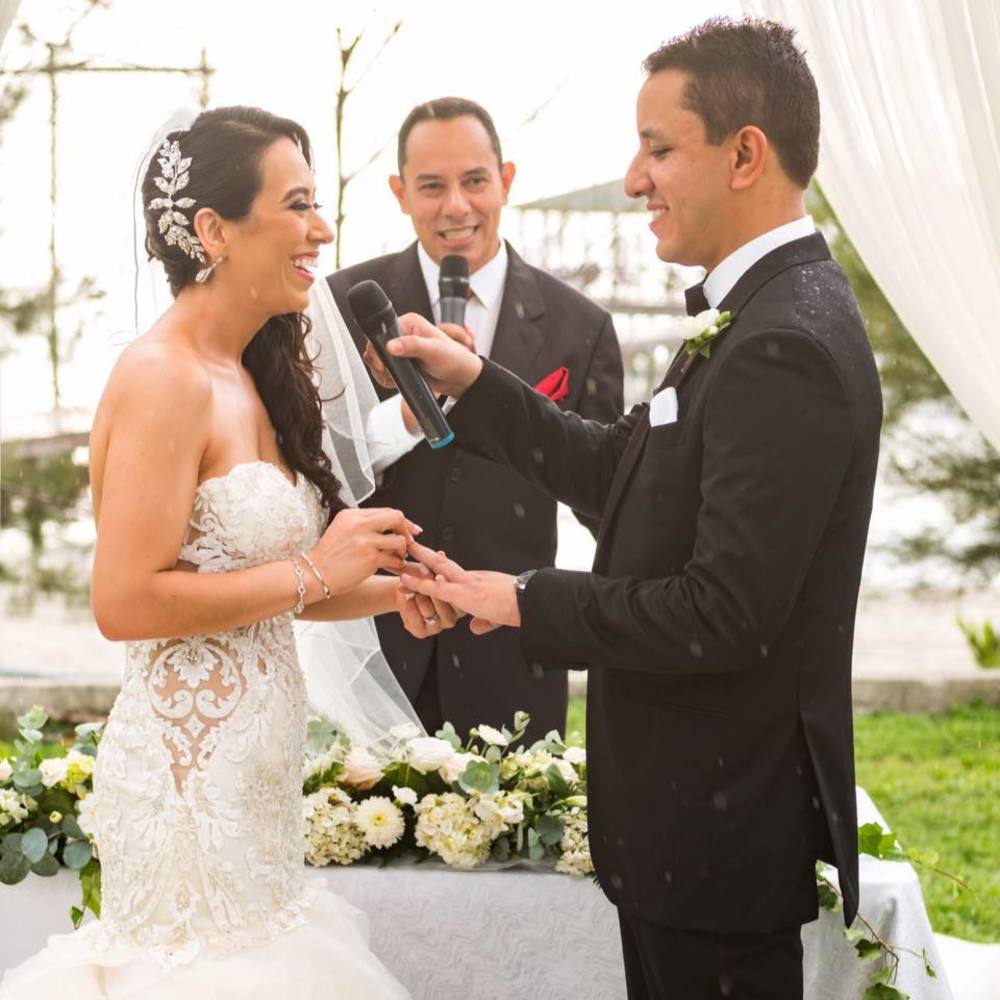 Meet your Posher, Cesia