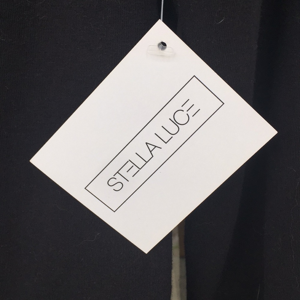 Top - Picture 2 of 2