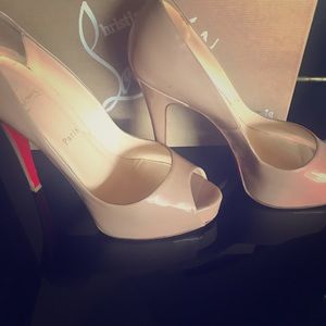 Christian Louboutin Nude Pump
