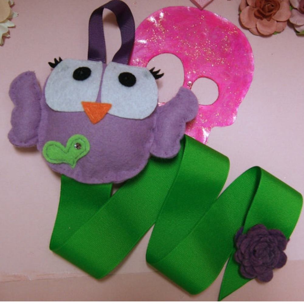 Owl Hold Your Bows bow holder