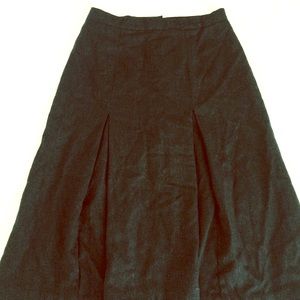 Pleated wool skirt