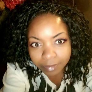 Meet your Posher, Love