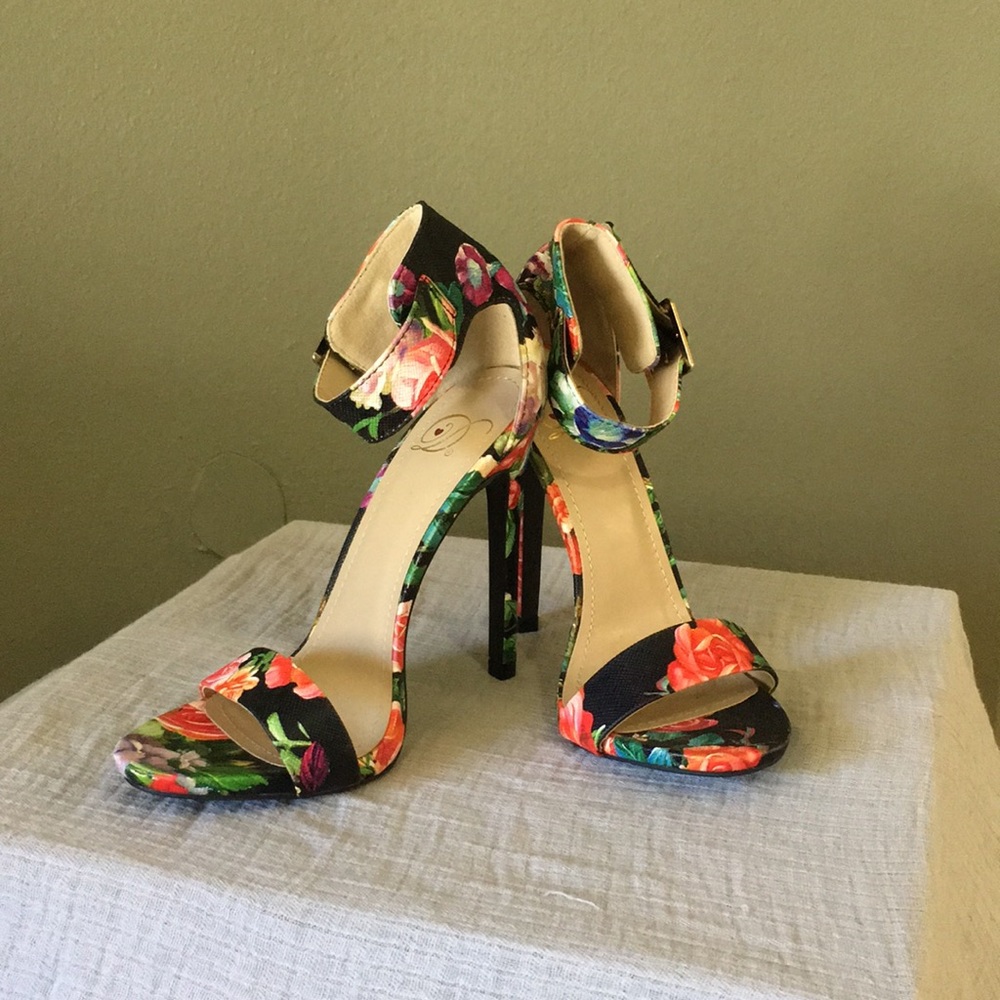 Floral Black Heels