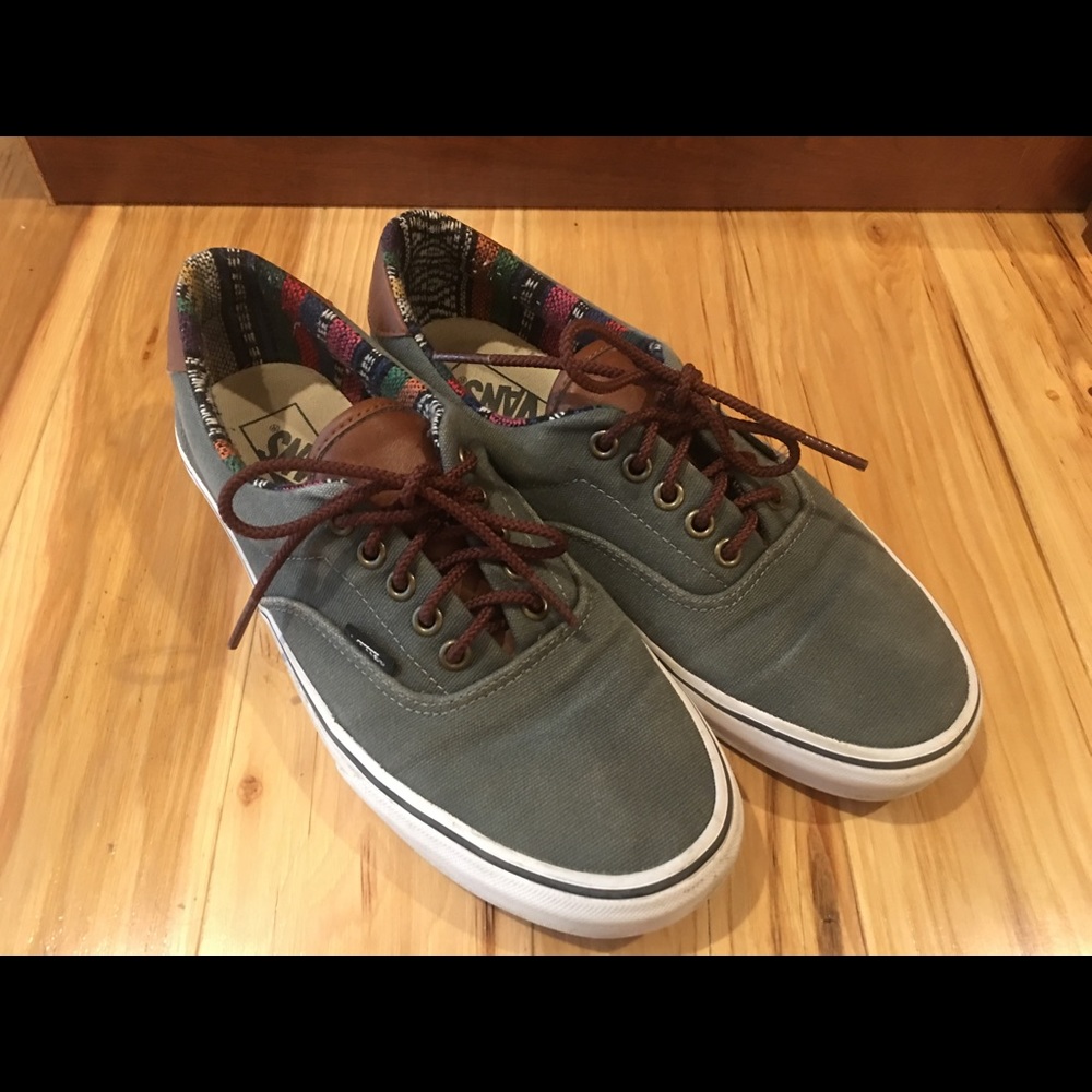 Vans era59 sneakers. Size 8 men's or 9.5 women's.